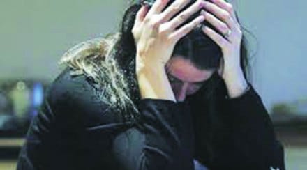 आत्महत्येच्या धमकीचे काय?