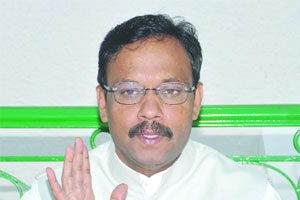 शिक्षण मंडळाच्या अधिकाराचा घोळ वाढला