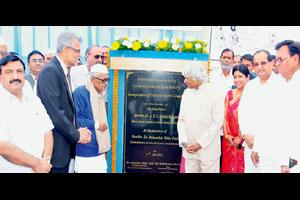 ‘होम लायब्ररी’ हा आनंदी घराचा मार्ग! ‘होम लायब्ररी’ हा आनंदी घराचा मार्ग!