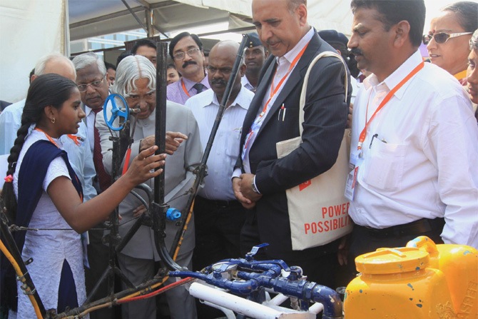 देशाला दर्जेदार नेतृत्त्वाची गरज देशाला दर्जेदार नेतृत्त्वाची गरज