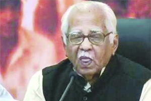 चणे-फुटाण्यांप्रमाणे मानद डॉक्टरेट प्रदान करू नका चणे-फुटाण्यांप्रमाणे मानद डॉक्टरेट प्रदान करू नका