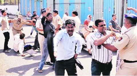 ‘बंद’ला नाशिकमध्ये अल्प प्रतिसाद ‘बंद’ला नाशिकमध्ये अल्प प्रतिसाद