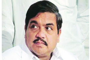 नांदगावकरांचा आबांच्या आठवणींना उजाळा