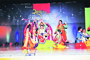 भारतीय नृत्याविष्काराचा ‘स्वानंद’ भारतीय नृत्याविष्काराचा ‘स्वानंद’