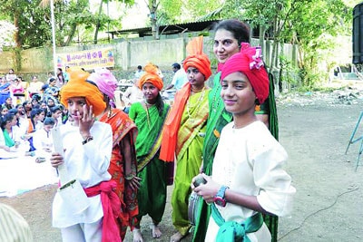 शाळेच्या बाकावरून : वाचनसंस्कृती वाढवण्याचा वसा शाळेच्या बाकावरून : वाचनसंस्कृती वाढवण्याचा वसा