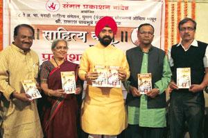 घुमानचे संमेलन म्हणजे २१ व्या शतकातील तीर्थावलीकडे वाटचाल – डॉ. सदानंद मोरे घुमानचे संमेलन म्हणजे २१ व्या शतकातील तीर्थावलीकडे वाटचाल – डॉ. सदानंद मोरे