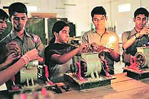 एनएमडीसीमध्ये मेंटेनन्स असिस्टंटच्या १२५ जागा