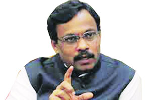 शिक्षणमंत्र्यांच्या घोषणेनंतरही फेरतपासणी सुरूच