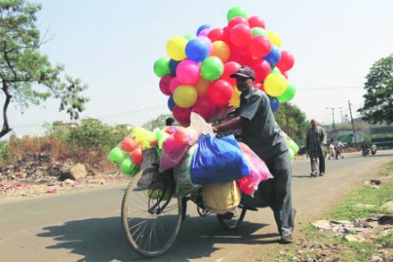 इन फोकस : फेरीवाल्यांची एलिझाबेथ इन फोकस : फेरीवाल्यांची एलिझाबेथ
