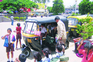 ‘रिक्षांना स्मार्ट कार्ड सक्तीचे करा’