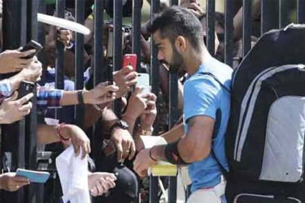 आमच्या चांगल्या कामगिरीमुळे सर्व अचंबित – विराट कोहली आमच्या चांगल्या कामगिरीमुळे सर्व अचंबित – विराट कोहली