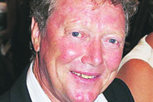 विराट भारताला नवी दिशा देईल – ह्य़ुज विराट भारताला नवी दिशा देईल – ह्य़ुज