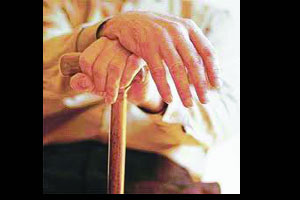 ज्येष्ठ नागरिकांना लुबाडणाऱ्या टोळ्या सक्रिय