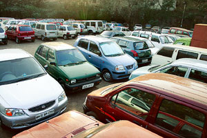 शहरात पुन्हा पे अॅन्ड पार्क शहरात पुन्हा पे अॅन्ड पार्क