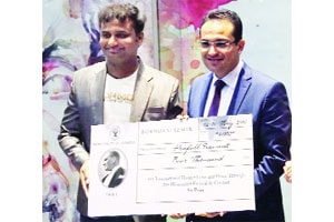प्रफुल्ल सावंत यांच्या चित्रास तुर्कस्तानमध्ये प्रथम पुरस्कार प्रफुल्ल सावंत यांच्या चित्रास तुर्कस्तानमध्ये प्रथम पुरस्कार