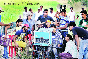 सिनेमा : रोल.. कॅमेरा.. अॅण्ड करिअर सिनेमा : रोल.. कॅमेरा.. अॅण्ड करिअर