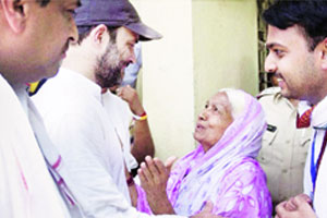 भाजप सरकारांचे शेतकऱ्यांकडे दुर्लक्ष भाजप सरकारांचे शेतकऱ्यांकडे दुर्लक्ष