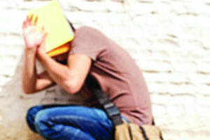 महाविद्यालयातील रॅगिंगला प्राचार्य जबाबदार