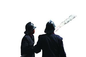 उपराजधानीतील अग्निशमन यंत्रणेकडे अपुरे मनुष्यबळ, उपकरणांची कमतरता उपराजधानीतील अग्निशमन यंत्रणेकडे अपुरे मनुष्यबळ, उपकरणांची कमतरता