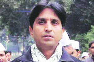 आयोगाच्या समन्सला स्थगिती देण्यास न्यायालयाचा नकार आयोगाच्या समन्सला स्थगिती देण्यास न्यायालयाचा नकार