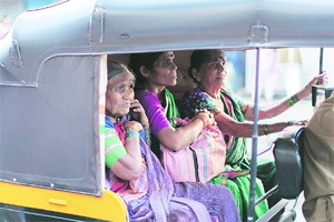 प्रीपेड रिक्षासेवेस महिला प्रवाशांचा अधिक प्रतिसाद