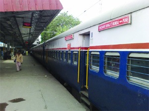 दख्खनच्या राणीसाठी १२० किलोचा केक