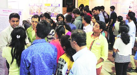 भर पावसातही ‘मार्ग यशाचा’ तुडुंब!