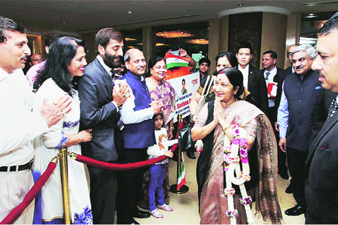 संस्कृतचा प्रचार जगभर होणे आवश्यक -सुषमा स्वराज संस्कृतचा प्रचार जगभर होणे आवश्यक -सुषमा स्वराज