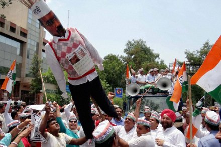 केजरीवाल यांनी राजीनामा द्यावा