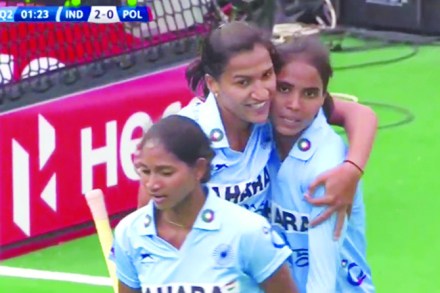 साईप्रणित, जयराम, पवार दुसऱ्या फेरीत साईप्रणित, जयराम, पवार दुसऱ्या फेरीत