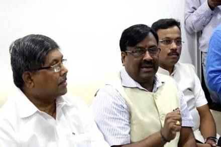 …मग आम्हाला हाताची घडी घालून शांत बसावे लागेल – मंत्र्यांची भूमिका …मग आम्हाला हाताची घडी घालून शांत बसावे लागेल – मंत्र्यांची भूमिका