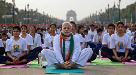 योगसाधना तणावमुक्ती आणि शांततेचे साधन – नरेंद्र मोदी योगसाधना तणावमुक्ती आणि शांततेचे साधन – नरेंद्र मोदी