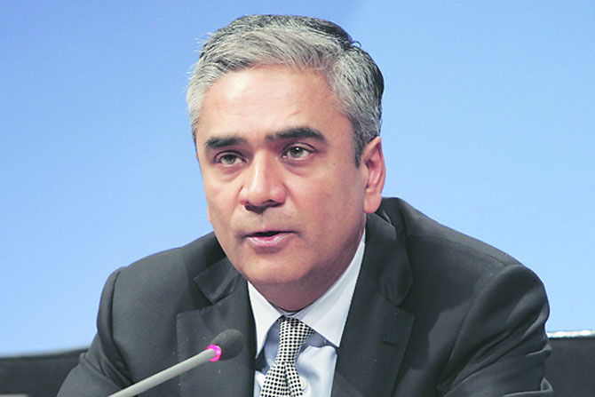 गुंतवणूकदारांचे बंड नडले गुंतवणूकदारांचे बंड नडले