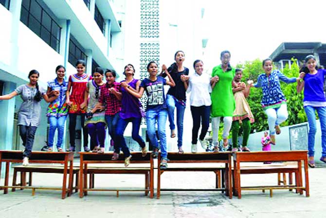 प्रासंगिक : नाही क्लास, तरीही उत्तम!