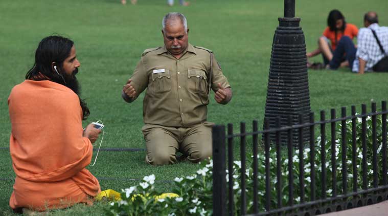 मोदींच्या योग दिनाला १०० देशांचे प्रतिनिधी; जागतिक विक्रमाचा मानस मोदींच्या योग दिनाला १०० देशांचे प्रतिनिधी; जागतिक विक्रमाचा मानस