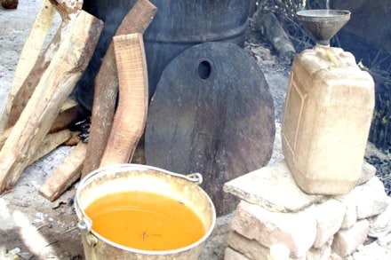हातभट्टीविरोधात ठाणे पोलिसांची मोहीम