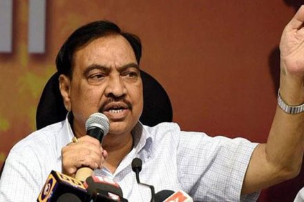दुष्काळी भागांत ऊस गाळपावर बंदी