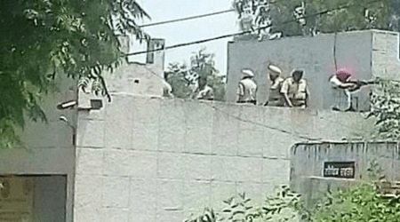 पंजाबमधील दहशतवादी हल्ल्यात पोलीस अधीक्षक शहीद