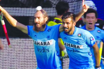 जसजित भारताचा तारणहार! जसजित भारताचा तारणहार!