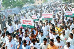 अण्णा भाऊ साठे महामंडळात घोटाळा चूकच अण्णा भाऊ साठे महामंडळात घोटाळा चूकच