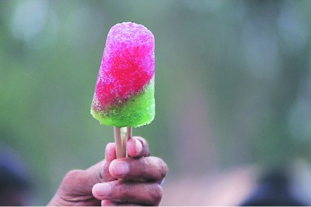 बर्फाचा गोळा – एक आठवण बर्फाचा गोळा – एक आठवण