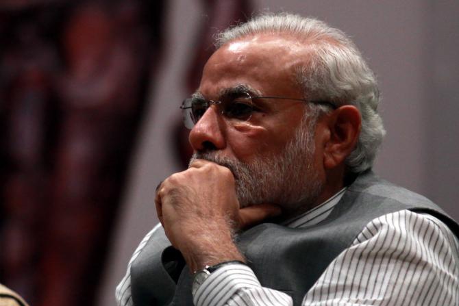 नरेंद्र मोदींकडून इफ्तार पार्टी?
