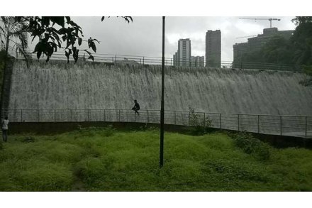 पवई तलाव भरला, तलावक्षेत्रात दमदार पाऊस