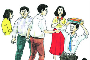 नव्या शैक्षणिक वर्षांबरोबर रॅगिंगच्या तक्रारीही सुरू नव्या शैक्षणिक वर्षांबरोबर रॅगिंगच्या तक्रारीही सुरू