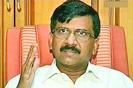 वादग्रस्त भाजप मंत्र्यांनी राजीनामा द्यावा वादग्रस्त भाजप मंत्र्यांनी राजीनामा द्यावा