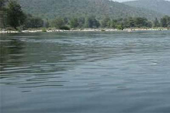 रायगड जिल्ह्यातील पेण परिसरात बाळगंगा धरण बांधण्याचे काम हाती घेण्यात आले होते. रायगड जिल्ह्यातील पेण परिसरात बाळगंगा धरण बांधण्याचे काम हाती घेण्यात आले होते.