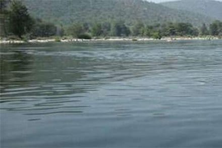 रायगड जिल्ह्यातील पेण परिसरात बाळगंगा धरण बांधण्याचे काम हाती घेण्यात आले होते.