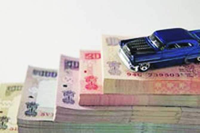 चोरीचा मामला, अर्थमंत्र्यांचीच साक्ष