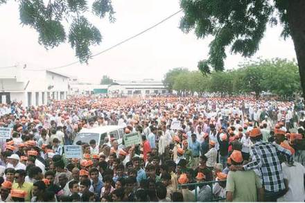 आरक्षण अस्मितांचे आव्हान
