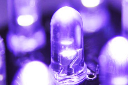 नव्या रसायनाच्या वापराने एलईडी दिव्यांच्या किमती कमी होणार नव्या रसायनाच्या वापराने एलईडी दिव्यांच्या किमती कमी होणार